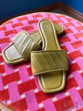 ANTONIO MELANI Olive Green Slide Sandals